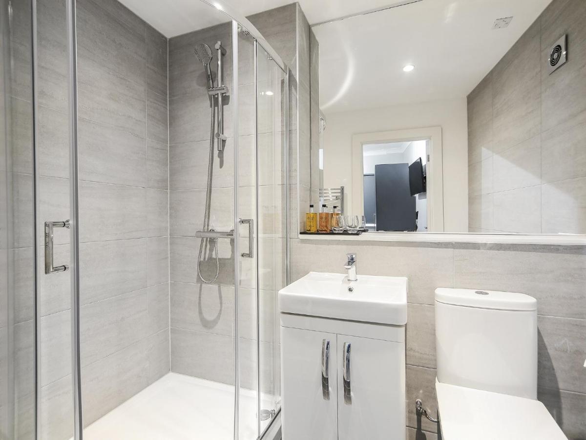 The Westerly London Bagian luar foto